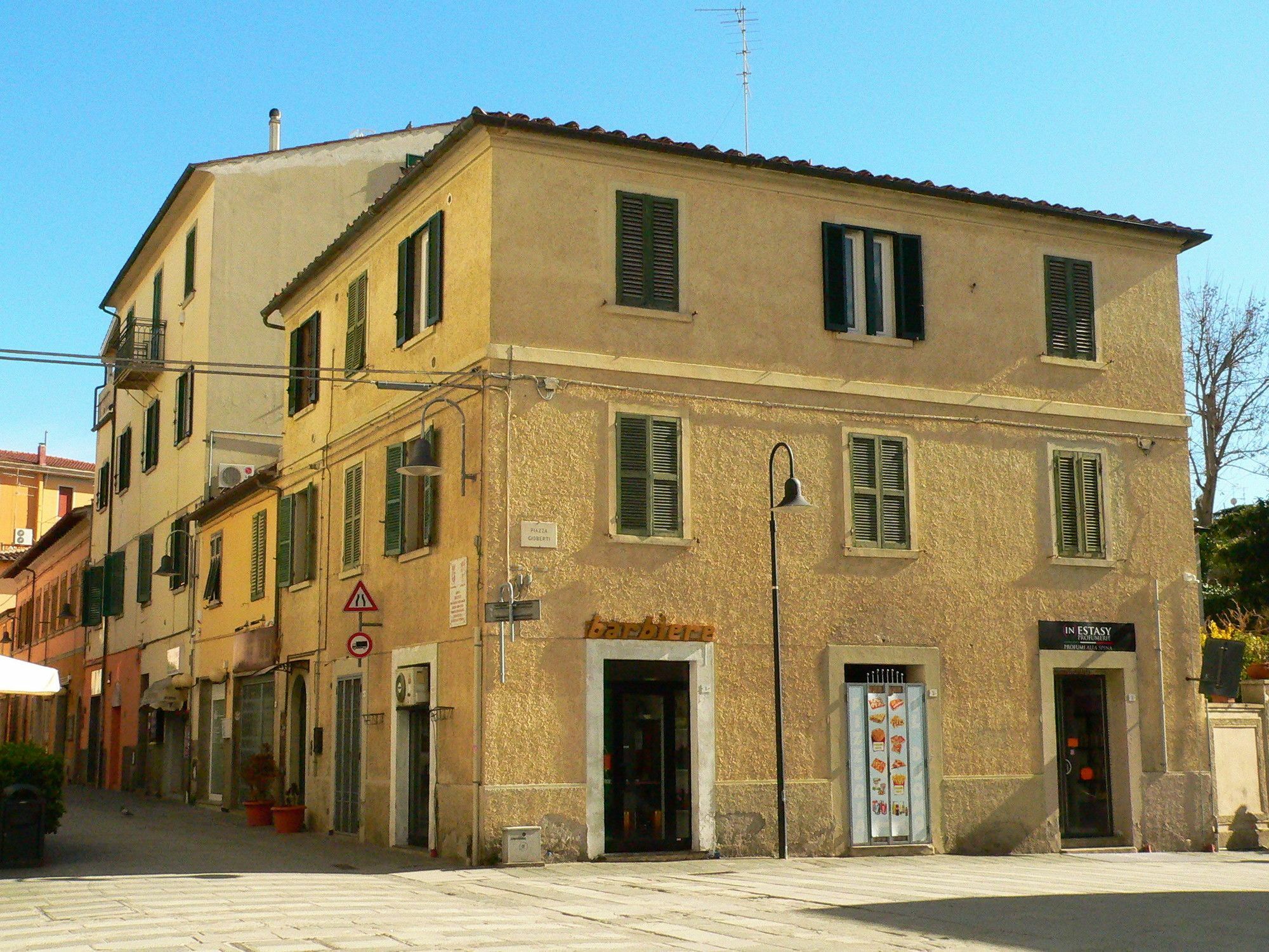 B&B Pierilu' Grosseto Bagian luar foto